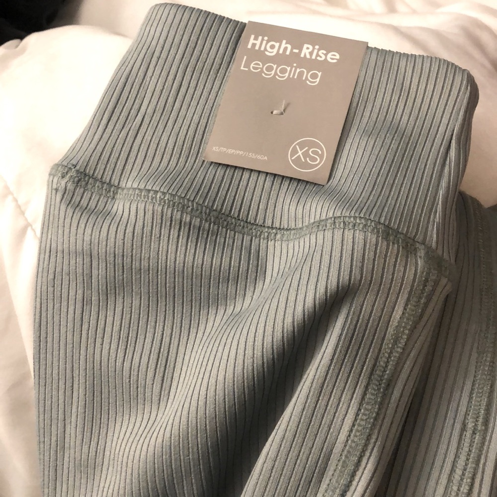 Forever21 Ribbed High Rise Leggings - Picture 3 of 3